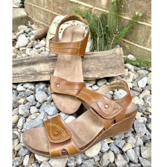 Earth Origins by Keira Tan Wedge Walking Sandal 10 - Picture 1 of 8